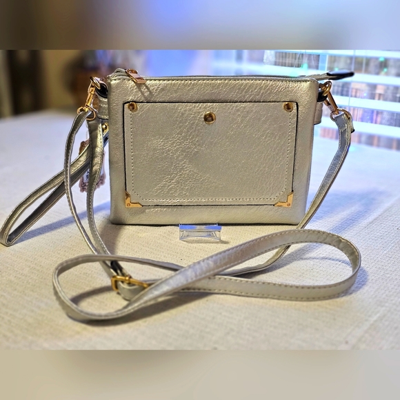 alyssa Handbags - Alyssa Metallic Crossbody Bag